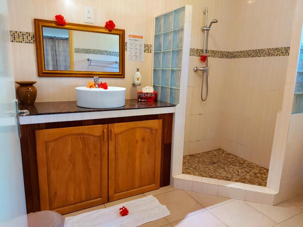 Hostellerie La Digue Buitenkant foto
