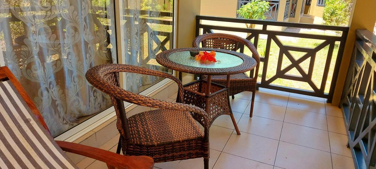 Hostellerie La Digue Buitenkant foto