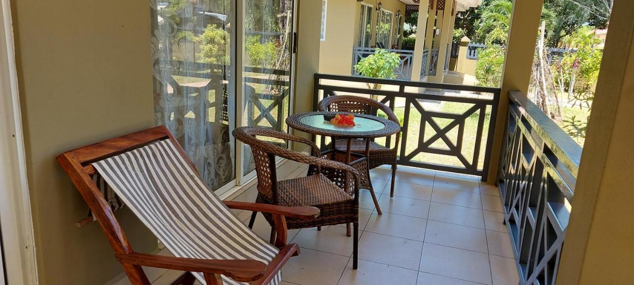Hostellerie La Digue Buitenkant foto